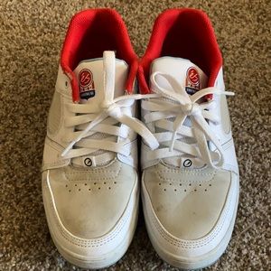 eS Accel Slim skateboard shoe, size 7.5